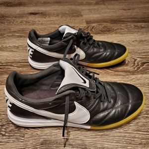 Nike premier ii ic